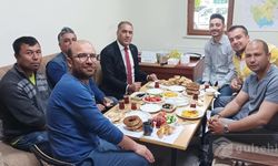 Halit Açar müdürlük personeliyle kahvaltı yaptı