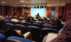 Nevşehir Barosundan etkili hitabet ve beden dili semineri
