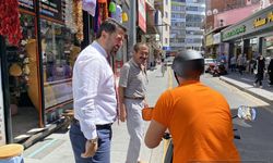 Emre Çalışkan, Nar Caddesi'nde esnaf ziyareti yaptı