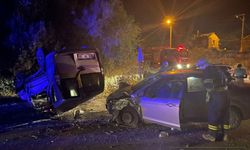 Eskişehir'de feci kaza: hafif ticari ile otomobil çarpıştı