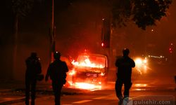 Fransa yangın yeri: Silah mağazası talan edildi