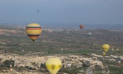 Kapadokya'da balonlar rüzgar nedeniyle uçamadı