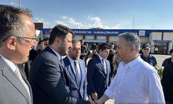 Emre Çalışkan, Ali Yerlikaya'yı havalimanında karşıladı