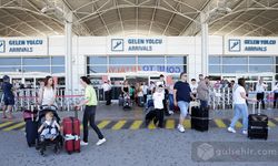 Antalya Havalimanı'nda çifte rekor: Hem yolcu hem uçuş rekoru kırıldı