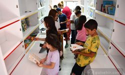 1000 Çocuğun Neşesi "Gezici Kütüphane"