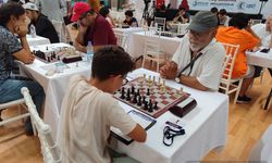 Türkiye Yüzyılı Satranç Turnuvası'nda Kıyasıya Yarış