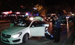Adana'da:''Lüks Otomobil Çalıp Polise Ateş Ettiler''