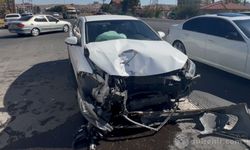 Nevşehir Yolunda Kaza:Hafif Ticari Araçla Otomobil Çarpıştı: 3 Yaralı