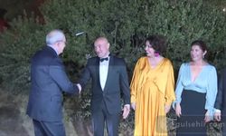 ''Kılıçdaroğlu, İzmir Büyükşehir Belediye Başkanı Soyer'in Kızının Nikah Törenine Katıldı''