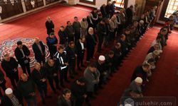 "İç Anadolu'da Camilerde Filistin'deki Şehitler İçin Cenaze Namazı Kılındı"