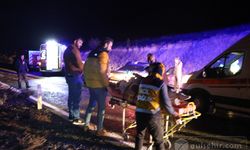 Ters Şeride Giren Araç 8 Kişiyi Yaraladı