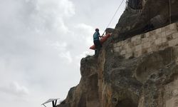 Kapadokya'da Balayı Gezisi Ortahisar Kalesi'nde Mahsur Kalma ile Sonuçlandı