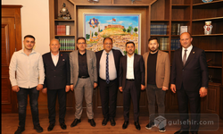 CHP Heyeti ve Yönetiminden Başkan Arı'ya 'Hayırlı Olsun' Ziyareti