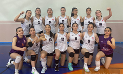 Aksaray Anka Spor Kulübü, Nevşehir'de Düzenlenen Küçük Kızlar Voleybol Türkiye Şampiyonasında Gururlandırdı