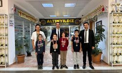 Türkiye Şampiyonu Öğrenciler Dünya Finallerinde Zeka Ligi'nde Parladı!