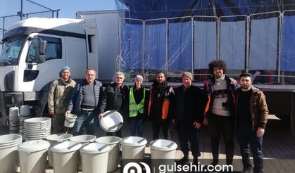 Yozgat'tan deprem bölgesine yardımlar sürüyor