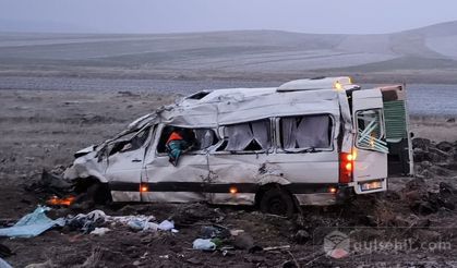 Kayseri'de korkunç minibüs kazası, ölü ve yaralılar var!