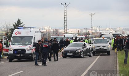 Diyarbakır'da işçilere çarpan araç 3 kişinin canını aldı