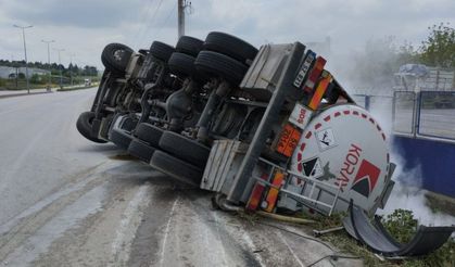 Bandırma’da tanker devrildi: 1 yaralı