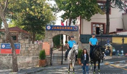 Nevşehir JAKEM'in Atlı Jandarma Timi Elazığ Harput'ta Görevde