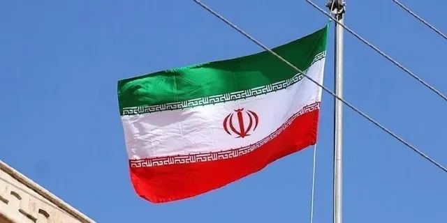 İran'da rejim değişikliği için referandum olmayacak