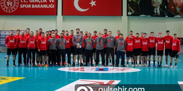 A Milli Erkek Hentbol Takımı, hazırlıklarını Ankara'da sürdürüyor