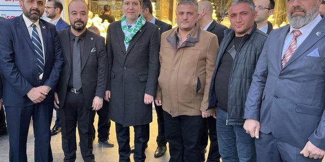 Başkan Altınışık Kırşehir'e gitti