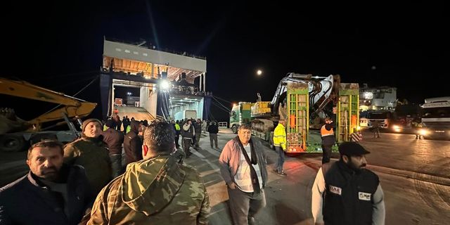 KKTC'den deprem bölgesine 100 ağır iş makinesi ve kamyon