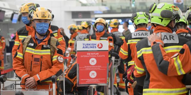 Hong Kong'dan Türkiye'ye 59 kişilik arama kurtarma ekibi