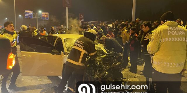 Kahramanmaraş'ta otomobil ile kamyon çarpıştı, 3 yaralı