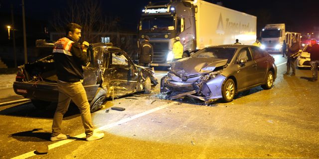 Nevşehir'de zincirleme kaza: 2 ölü!