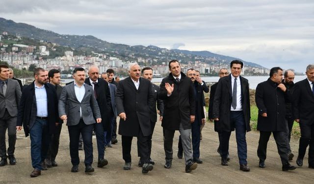 Trabzon Akçaabat sahili göz kamaştıracak