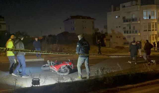 İzmir'de devrilen motor sürücüsü hayatını kaybetti