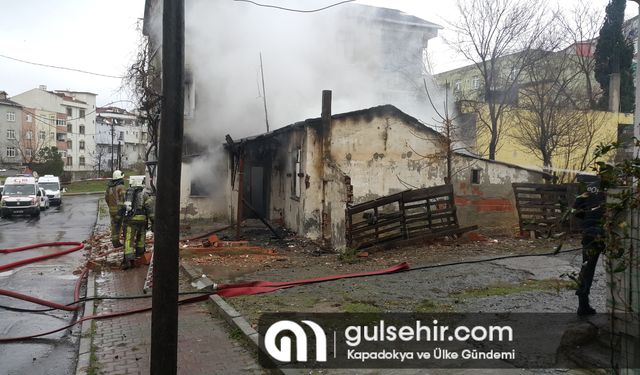 İstanbul Bağcılar'da çıkan yangın söndürüldü
