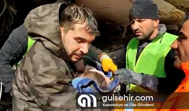 Adıyaman'da enkazdan 57 saat sonra 7 aylık bebek kurtarıldı