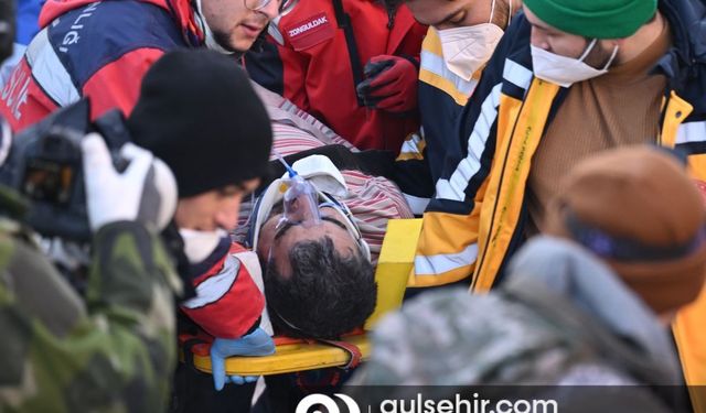 Kahramanmaraş'ta bir aile 133. saatte enkazdan kurtarıldı