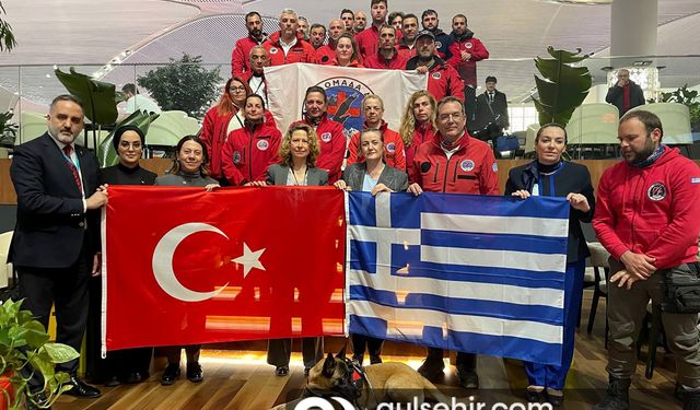 Yunanistanlı arama kurtarma ekibi Selanik'e döndü
