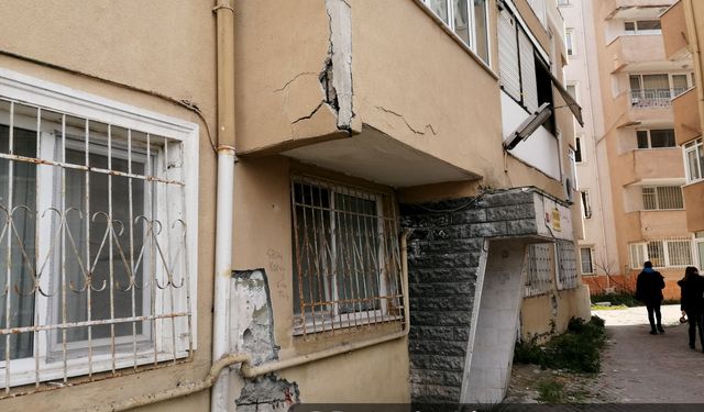 İstanbul'da yıkılması gereken binaya "çok riskli" raporu