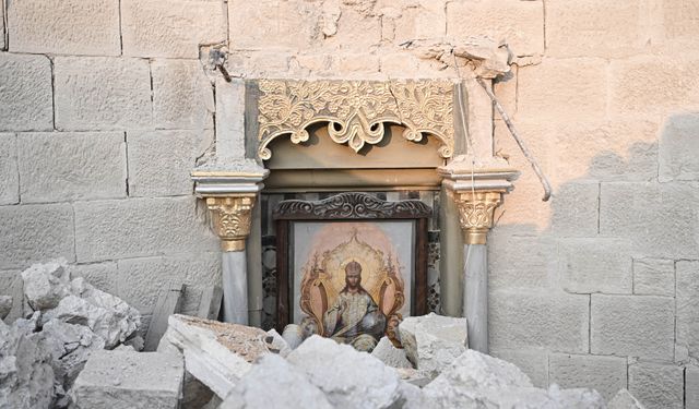 Antakya Rum Ortodoks Kilisesi de depremlere dayanamadı