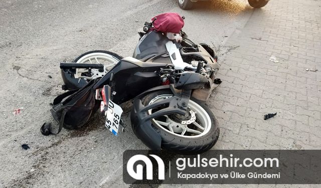 Manisa'da motosikletler çarpıştı: 2 kişi hayatını kaybetti