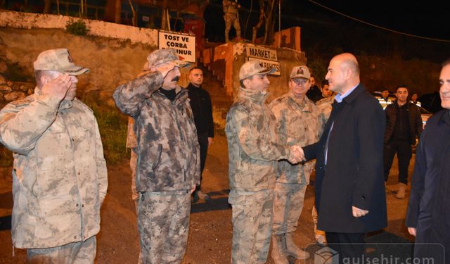 Bakan Soylu, Hakkari'de ziyaretlerde bulundu