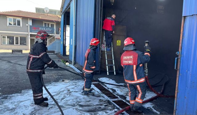 Sakarya'da kömür tesisinde yangın çıktı