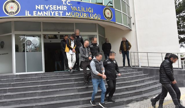 Nevşehir'de "Kökünü Kurutma Operasyonu" 30 zanlı