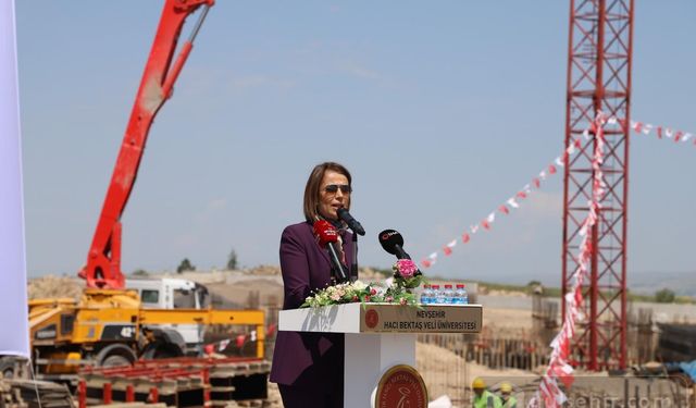 Vali Becel, NEVÜ'de temel atma törenine katıldı