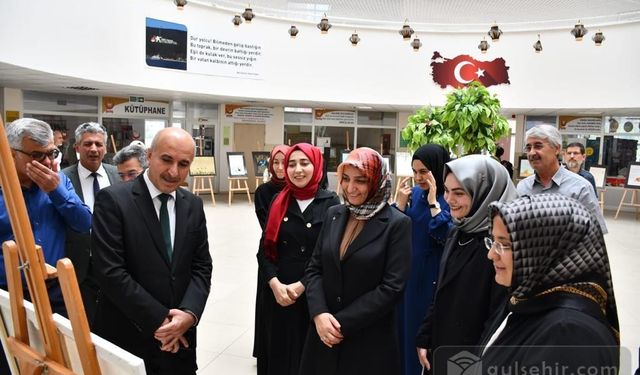 POLAT : Diriliş Kız Anadolu İmam Hatip Lisesinin'de Kaligrafi Sergisine Katıldı