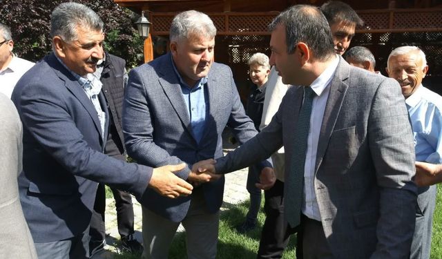 Celal Alper İbaş, Öğretmen Evi'nde ziyaretlerde bulundu