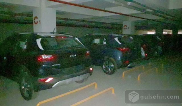 Diyarbakır Havalimanı otoparkında sıfır araç bilmecesi