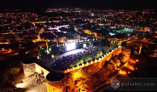 Nevşehir’de Açık Hava Sinema günleri ilgi görüyor