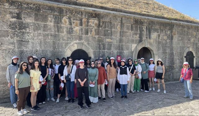 Nevşehirli gençler gezide: Belediye Çanakkale gezisi düzenledi