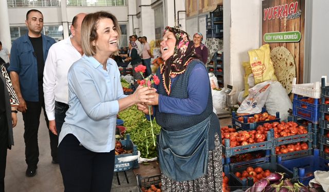 İnci Sezer Becel, Nevşehir Kapalı Pazar Yerini ziyaret etti